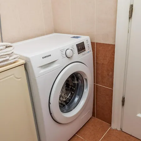 2 Bedroom Cozy In Apartman *