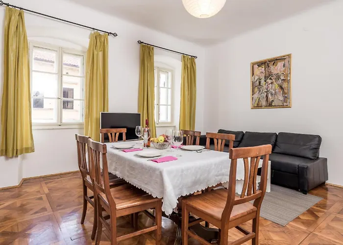 2 Bedroom Cozy In Διαμέρισμα