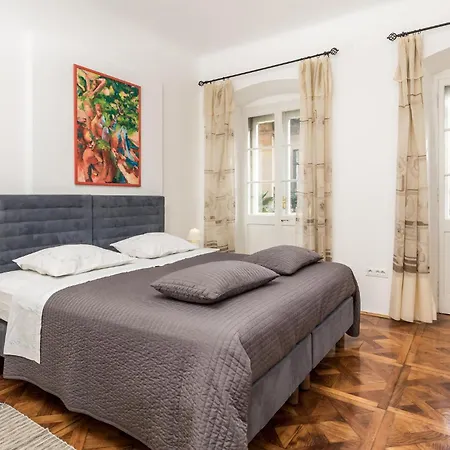 Apartment 2 Bedroom Cozy In Volosko