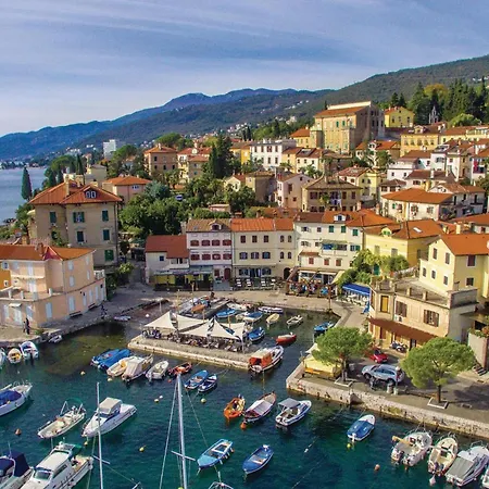 2 Bedroom Cozy In Volosko